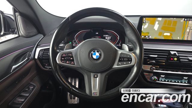 BMW Gran Turismo 2022 — photo 19