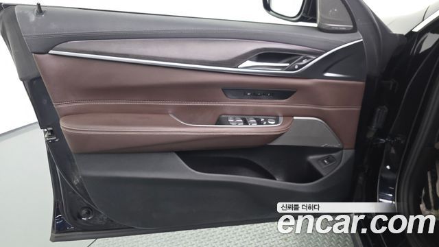 BMW Gran Turismo 2022 — photo 14