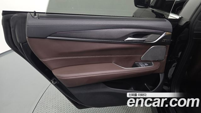 BMW Gran Turismo 2022 — photo 15