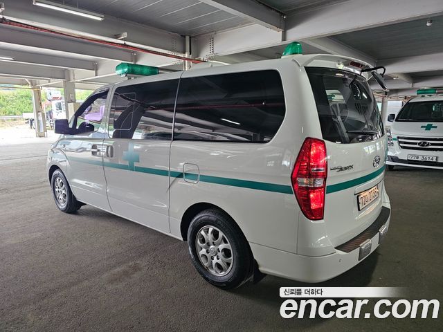 Hyundai Starex 2015 — photo 4