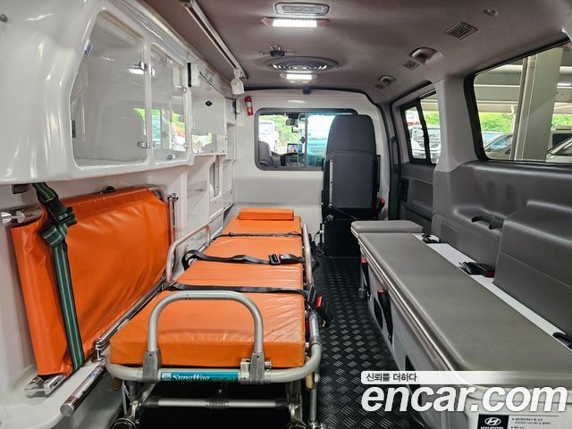 Hyundai Starex 2015 — photo 12