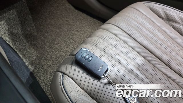 Kia K8 2022 — photo 38