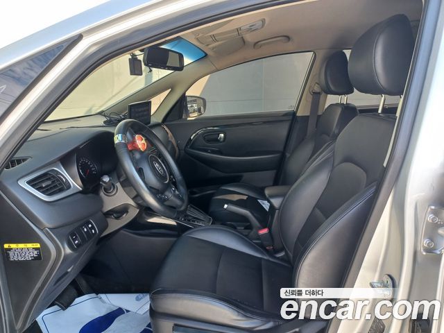 Kia Carens 2014 — photo 3