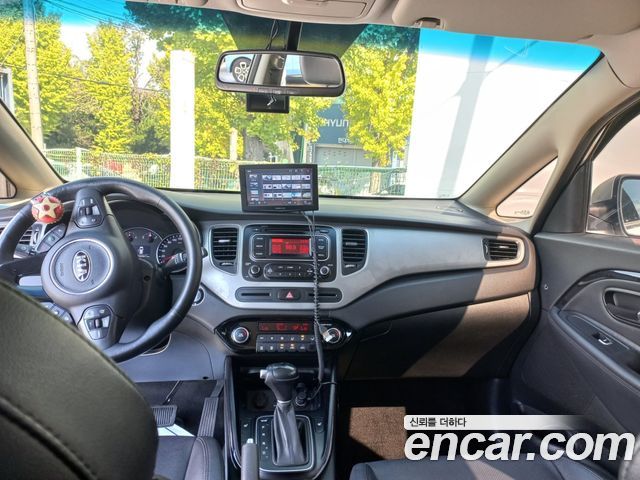 Kia Carens 2014 — photo 20