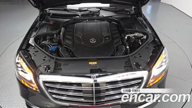 Mercedes-Benz S-Class 2019 — photo 6
