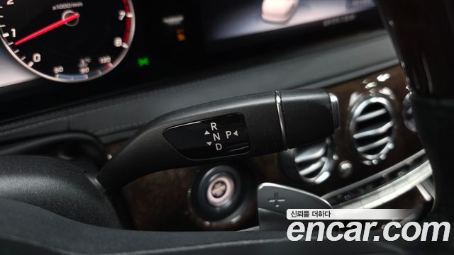 Mercedes-Benz S-Class 2019 — photo 12