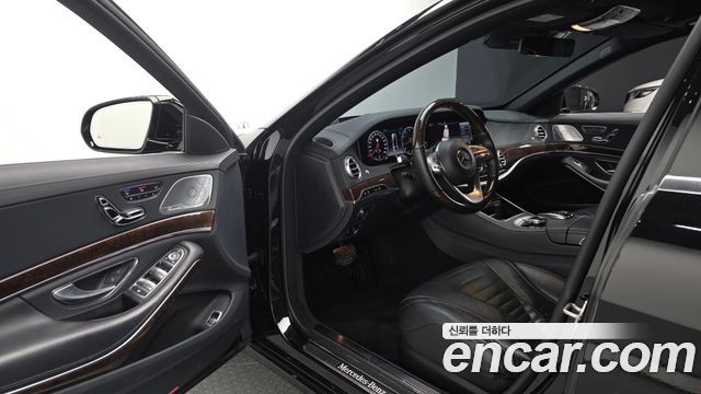 Mercedes-Benz S-Class 2019 — photo 13