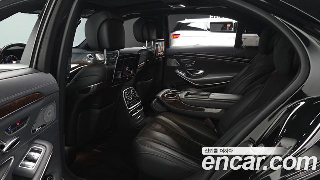 Mercedes-Benz S-Class 2019 — photo 17