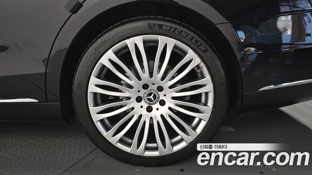Mercedes-Benz S-Class 2019 — photo 7