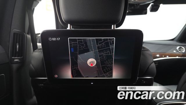 Mercedes-Benz S-Class 2019 — photo 28