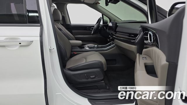 Kia Canival 2024 — photo 11