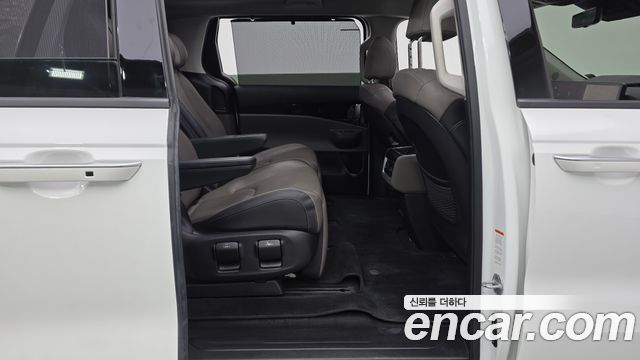 Kia Canival 2024 — photo 12
