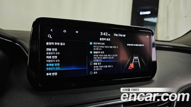 Hyundai Santafe 2022 — photo 22