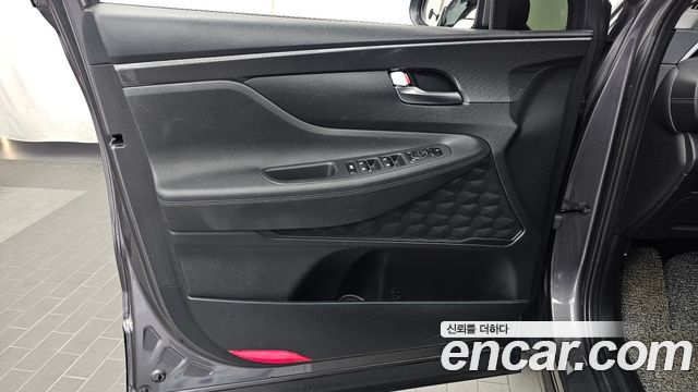Hyundai Santafe 2022 — photo 14
