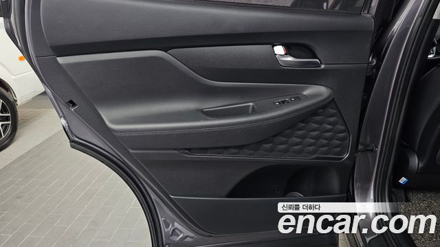 Hyundai Santafe 2022 — photo 15