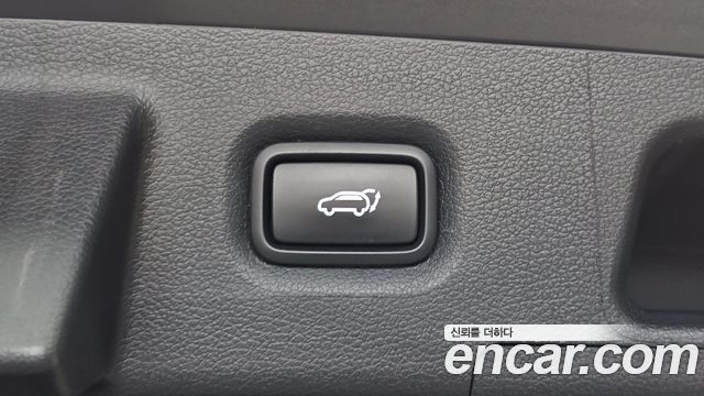 Hyundai Santafe 2022 — photo 33