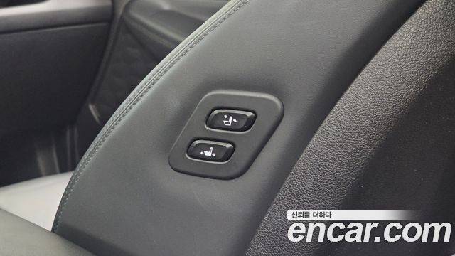 Hyundai Santafe 2022 — photo 35