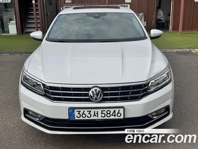 Volkswagen Passat 2018 — photo 3