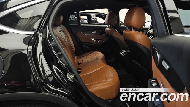 Mercedes-Benz GLC-Class 2021 — photo 18