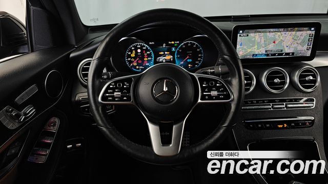 Mercedes-Benz GLC-Class 2021 — photo 19