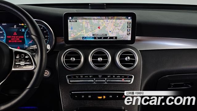 Mercedes-Benz GLC-Class 2021 — photo 20