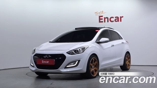 Hyundai i30 2015 — photo 1