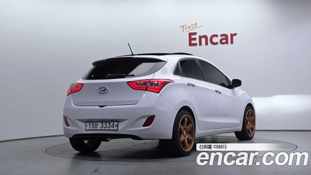Hyundai i30 2015 — photo 2