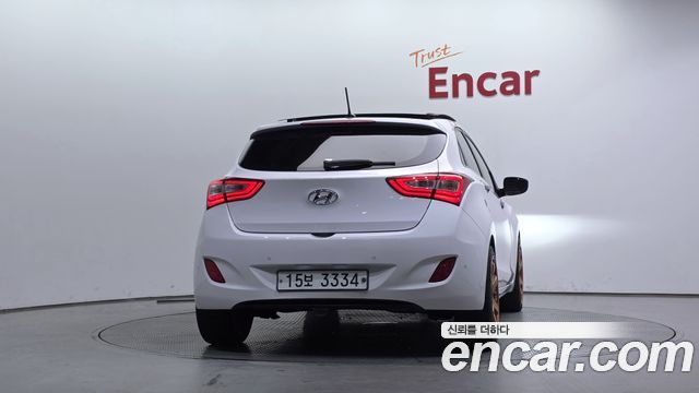 Hyundai i30 2015 — photo 4