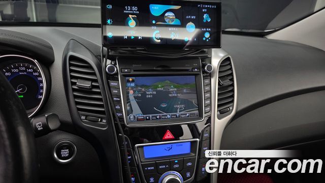Hyundai i30 2015 — photo 20