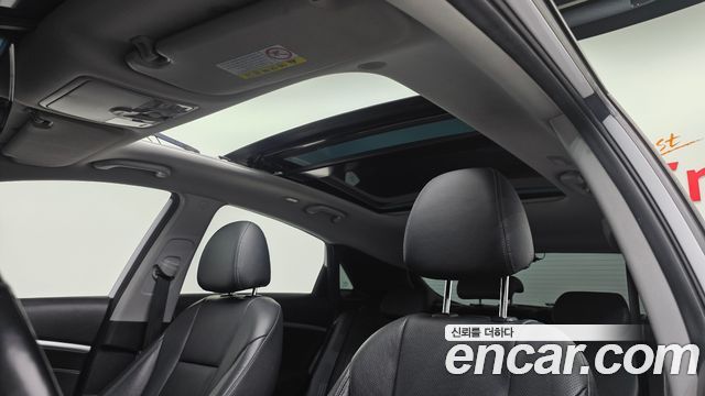Hyundai i30 2015 — photo 23