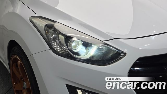 Hyundai i30 2015 — photo 8