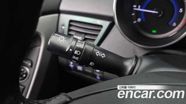 Hyundai i30 2015 — photo 27