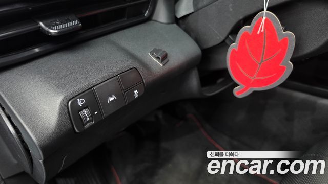 Hyundai AVANTE 2021 — photo 24