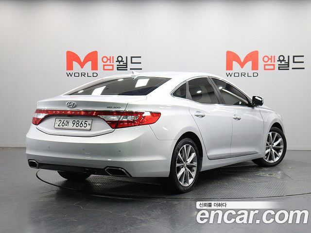 Hyundai Grandeur 2016 — photo 3