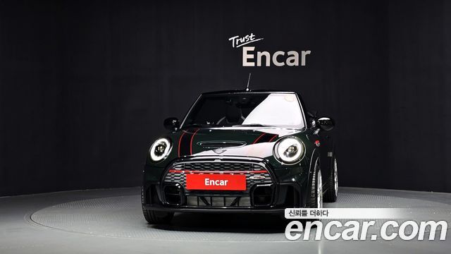 Mini Cooper Convertible 2023 — photo 3