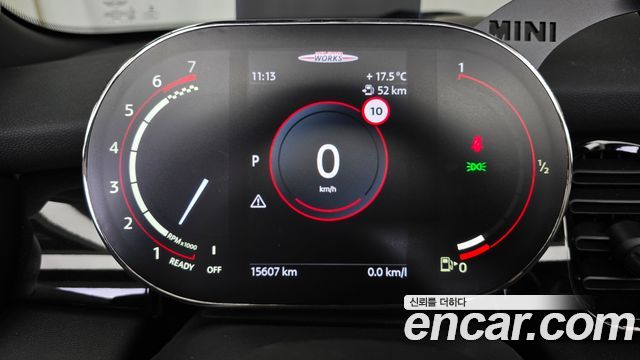 Mini Cooper Convertible 2023 — photo 11