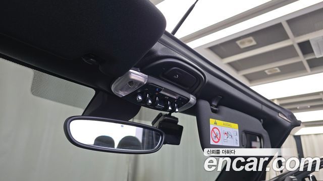 Mini Cooper Convertible 2023 — photo 23