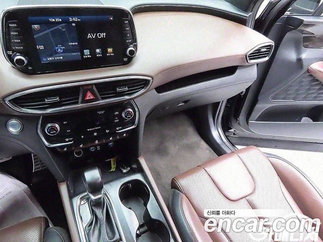 Hyundai Santafe 2020 — photo 11