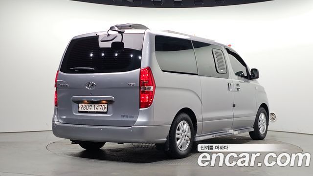 Hyundai Starex 2020 — photo 2