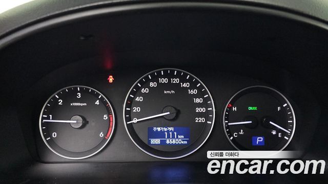 Hyundai Starex 2020 — photo 11