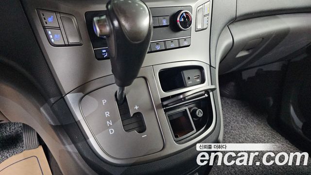 Hyundai Starex 2020 — photo 12