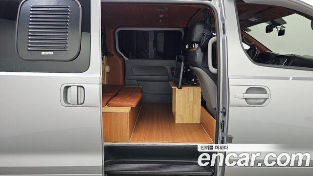 Hyundai Starex 2020 — photo 17