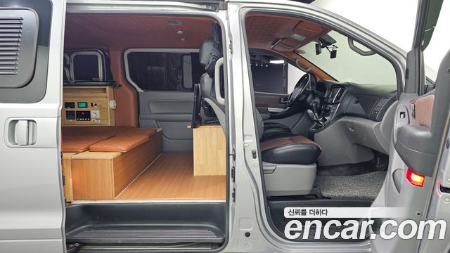Hyundai Starex 2020 — photo 18