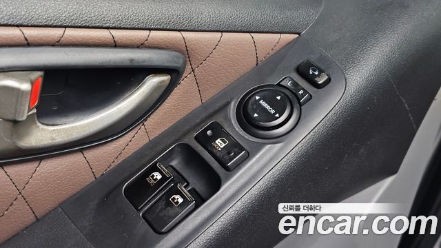 Hyundai Starex 2020 — photo 19