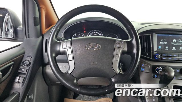 Hyundai Starex 2020 — photo 22