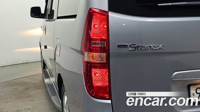 Hyundai Starex 2020 — photo 9