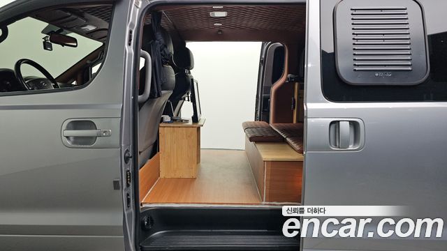Hyundai Starex 2020 — photo 16