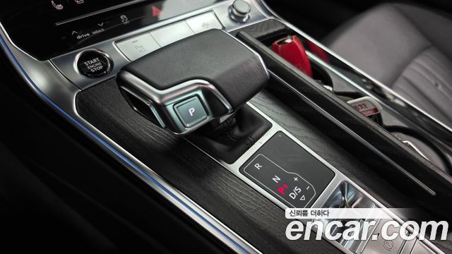Audi A6 2021 — photo 12