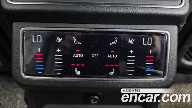 Audi A6 2021 — photo 25