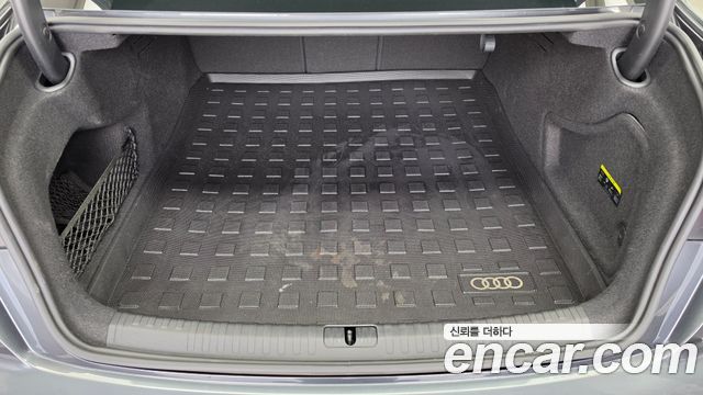 Audi A6 2021 — photo 26